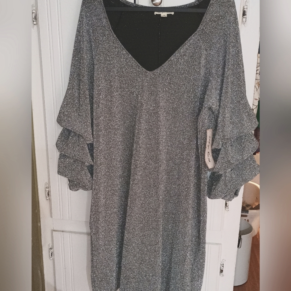 Elegant Gray Ruffle Sleeve Dress